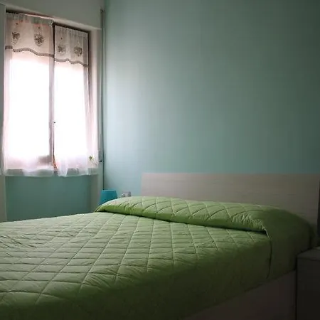 House Apartment *