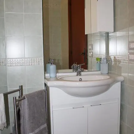 House Apartment *